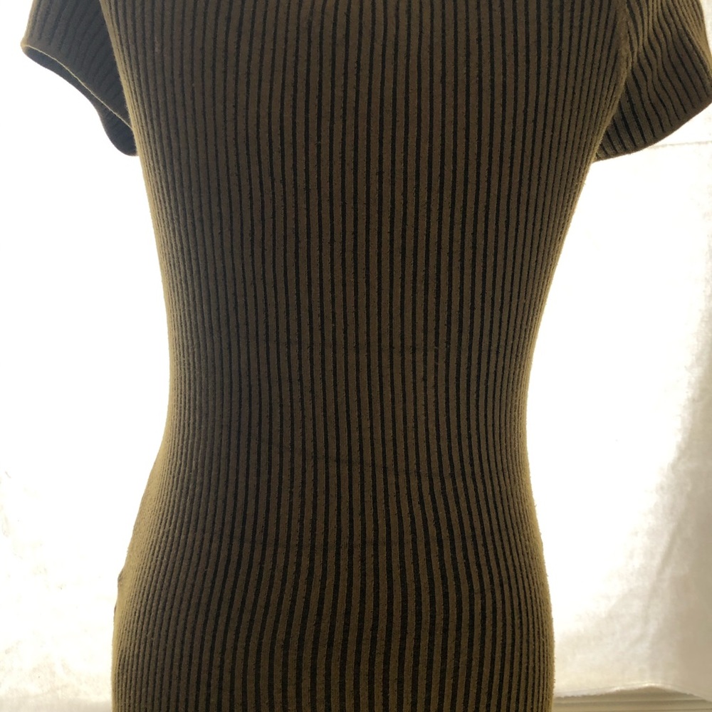 Cap sleeve sweater - Picture 3 of 5